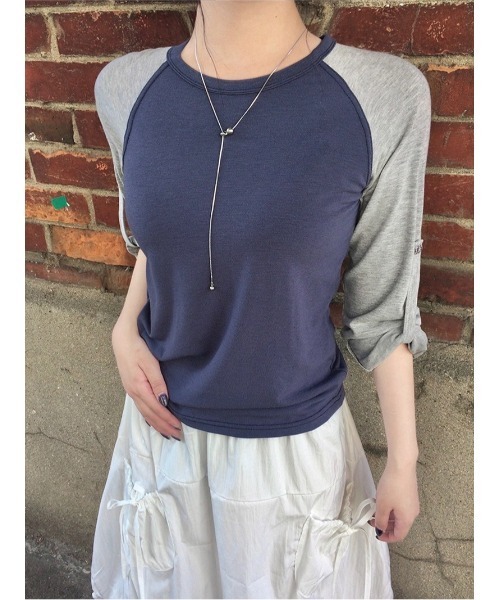 anyonemore(エニワンモア)の「チェック柄ボタンロールアップ配色ラグラン長袖Tシャツ(Tシャツ/カットソー・レディース・ネイビー/ミント・FREE)」の15枚目の写真