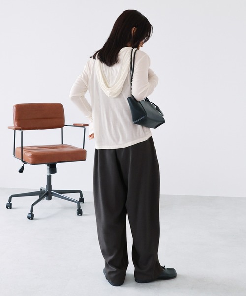 reca(レカ)の「ワッシャー加工風タックコクーンパンツ(その他パンツ・レディース・チャコール/ベージュ/ボルドー・FREE)」の9枚目の写真