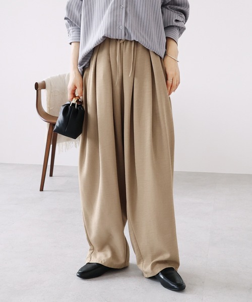 reca(レカ)の「ワッシャー加工風タックコクーンパンツ(その他パンツ・レディース・チャコール/ベージュ/ボルドー・FREE)」の14枚目の写真