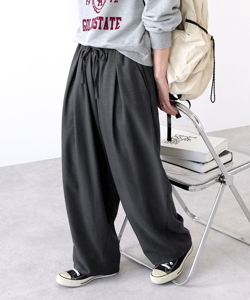 reca(レカ)の「ワッシャー加工風タックコクーンパンツ(その他パンツ・レディース・チャコール/ベージュ/ボルドー・FREE)」の5枚目の写真