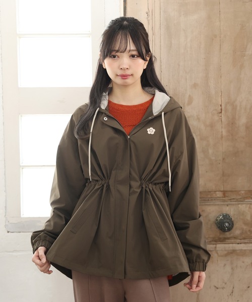 MARY QUANT(マリークワント)の「デイジーワンポイントパーカ ブルゾン(ブルゾン・レディース・アイボリー/ブラック/カーキ・M)」の1枚目の写真