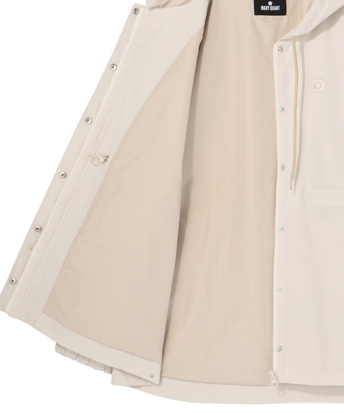 MARY QUANT(マリークワント)の「デイジーワンポイントパーカ ブルゾン(ブルゾン・レディース・アイボリー/ブラック/カーキ・M)」の6枚目の写真