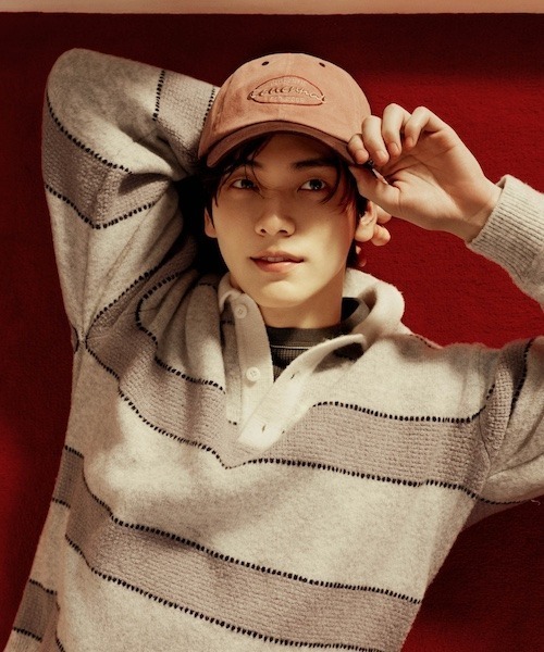 COVERNAT（カバーナット）の「[SOOBIN着用] STRIPE COLLAR KNIT（ニット/セーター・メンズ・ブラウン/ブルー・SMALL/MEDIUM/LARGE/X-LARGE）」の6枚目の写真