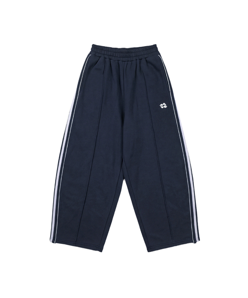 URBANAGE(アーバンエイジ)の「ワンタックカーブドワイドトラックパンツ_ネイビー(スウェットパンツ・レディース・その他・LARGE/MEDIUM/X-LARGE)」の1枚目の写真