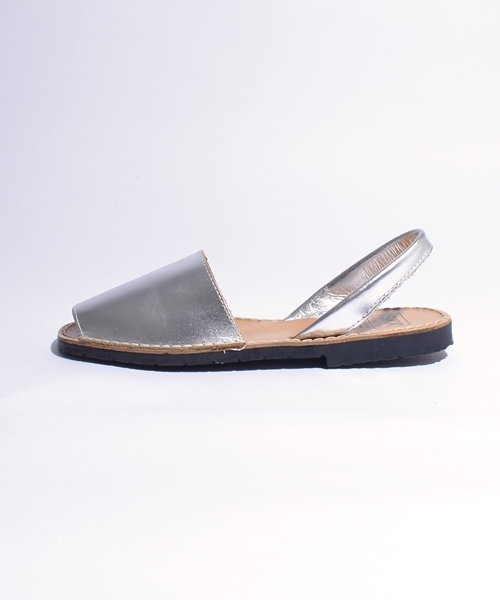 SHIPS for women（シップスフォーウィメン）の「SKA:アバルカサンダル◇（サンダル・レディース・シルバー/オフホワイト・37/35/38/36）」の5枚目の写真