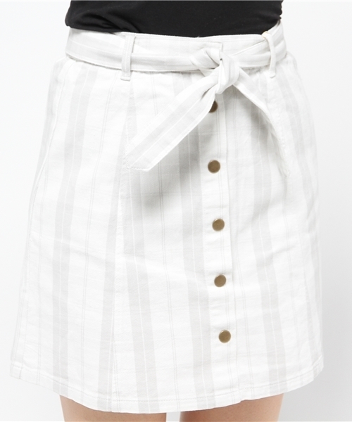 one after another NICE CLAUP（ワンアフターアナザーナイスクラップ）の「【ナイスクラップ】前釦リボンスカート（スカート・レディース・オフホワイト/ブルー/インディゴブルー/チェック・FREE）」の8枚目の写真