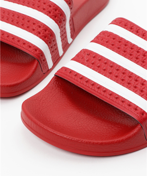 adidas（アディダス）の「adidas ADILETTE（サンダル・メンズ・ネイビー/ブラック/レッド・26.5/27.5）」の7枚目の写真