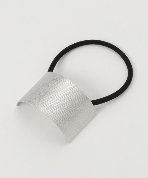 PLAIN CLOTHING（プレーンクロージング）の「1,300点突破☆加工メタルシンプルカーブヘアゴム（ヘアゴム・レディース・ゴールド/シルバー・FREE）」の10枚目の写真