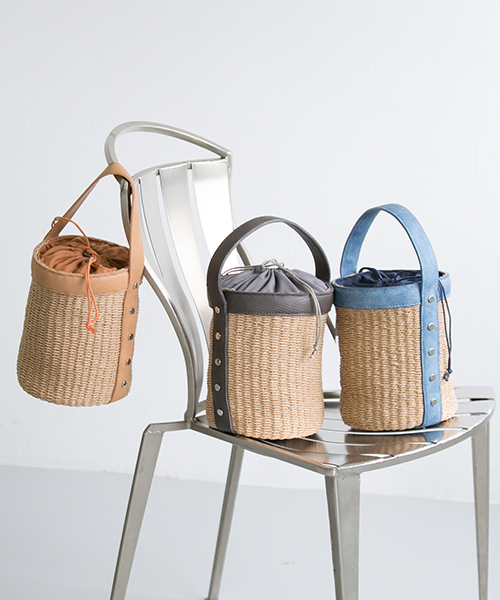 URBAN RESEARCH（アーバンリサーチ）の「 UR LAUGOA　バケツ巾着BAG（かごバッグ・レディース・ブルー/ダークグレー/オレンジ・ONE SIZE）」の5枚目の写真