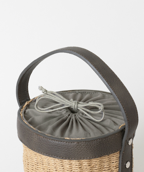 URBAN RESEARCH（アーバンリサーチ）の「 UR LAUGOA　バケツ巾着BAG（かごバッグ・レディース・ブルー/ダークグレー/オレンジ・ONE SIZE）」の8枚目の写真