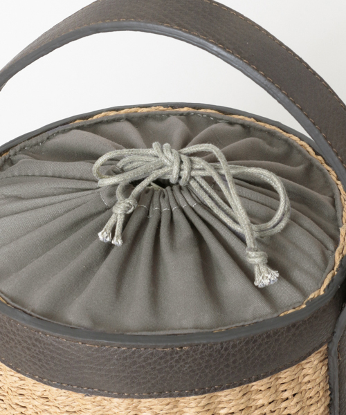 URBAN RESEARCH（アーバンリサーチ）の「 UR LAUGOA　バケツ巾着BAG（かごバッグ・レディース・ブルー/ダークグレー/オレンジ・ONE SIZE）」の13枚目の写真