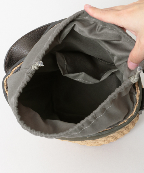 URBAN RESEARCH（アーバンリサーチ）の「 UR LAUGOA　バケツ巾着BAG（かごバッグ・レディース・ブルー/ダークグレー/オレンジ・ONE SIZE）」の16枚目の写真