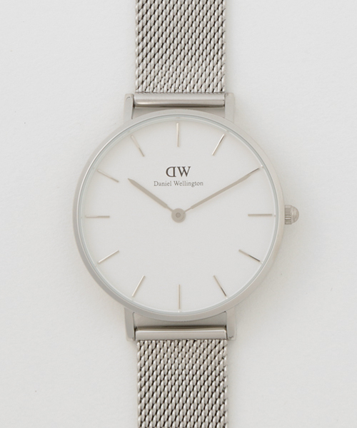 Daniel Wellington（ダニエルウェリントン）の「Daniel Wellington / ダニエル・ウェリントン CLASSIC PETTIE クラシック ぺティート / クオーツ メタルバンド 32mm（アナログ腕時計・メンズ・ゴールド/ゴールド系その他/シルバー/ブラック×シルバー・FREE）」の2枚目の写真