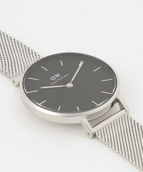 Daniel Wellington（ダニエルウェリントン）の「Daniel Wellington / ダニエル・ウェリントン CLASSIC PETTIE クラシック ぺティート / クオーツ メタルバンド 32mm（アナログ腕時計・メンズ・ゴールド/ゴールド系その他/シルバー/ブラック×シルバー・FREE）」の8枚目の写真