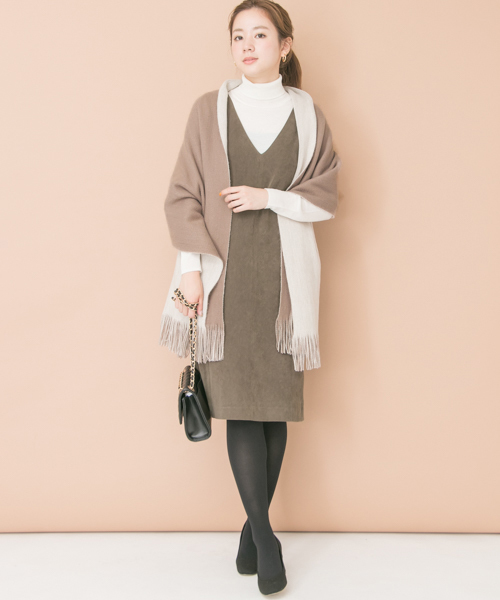 URBAN RESEARCH（アーバンリサーチ）の「マシュマロタッチストール（ストール/ショール・レディース・チャコールグレー/ベージュ/モカ・-）」の6枚目の写真