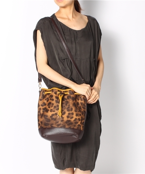 ODETTE E ODILE（オデットエオディール）の「ラウゴア/L&O 2Way S ｼｮﾙﾀﾞｰﾊﾞｯｸﾞ（ショルダーバッグ・レディース・ブラック/オレンジ/その他1・フリー）」の12枚目の写真