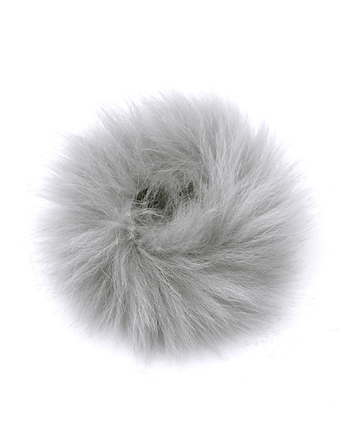 Luz Llena（ラズレナ）の「フォックスファーブレス（バングル/リストバンド・レディース・ブラック/グレー/アイボリー・ﾌﾘ-）」の10枚目の写真