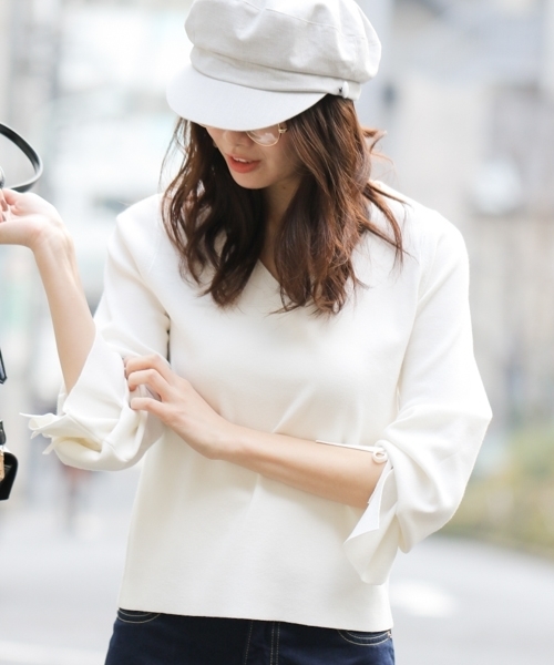 Andemiu（アンデミュウ）の「ソデリボンソウバリプルオーバー783192（ニット/セーター・レディース・ライトグレー/パープル/ネイビー/オフホワイト/グリーン・FREE）」の8枚目の写真