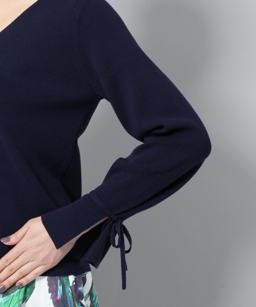 Andemiu（アンデミュウ）の「ソデリボンソウバリプルオーバー783192（ニット/セーター・レディース・ライトグレー/パープル/ネイビー/オフホワイト/グリーン・FREE）」の13枚目の写真