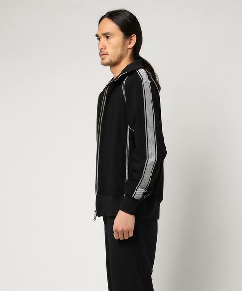 UNITED TOKYO（ユナイテッドトウキョウ）の「刺繍ラグランブルゾン（ブルゾン・メンズ・ブラック/ブラウン・1/2/3）」の5枚目の写真