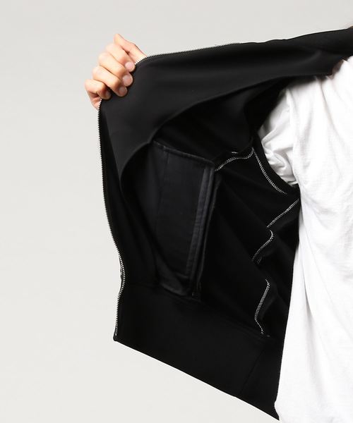 UNITED TOKYO（ユナイテッドトウキョウ）の「刺繍ラグランブルゾン（ブルゾン・メンズ・ブラック/ブラウン・1/2/3）」の3枚目の写真