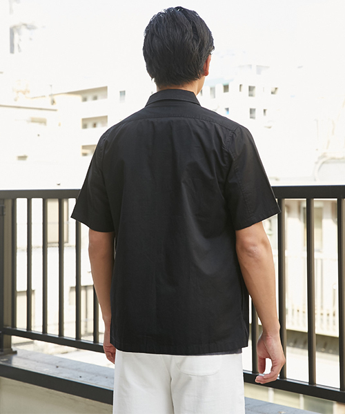 AZUL by moussy（アズールバイマウジー）の「ミリタリー半袖シャツ（シャツ/ブラウス・メンズ・ブラック/カーキ・LARGE/MEDIUM/SMALL）」の8枚目の写真