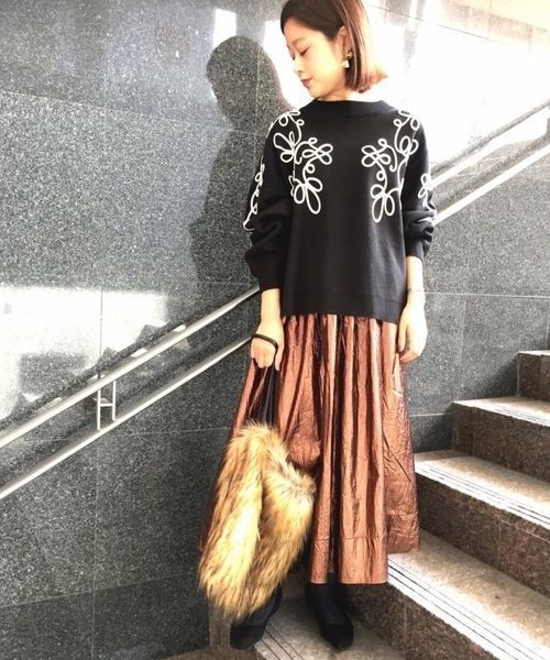 Editt by YECCA VECCA（エディットバイイェッカヴェッカ）の「シャイニーギャザースカート（スカート・レディース・シルバー/ゴールド/ブロンズ・FREE）」の3枚目の写真