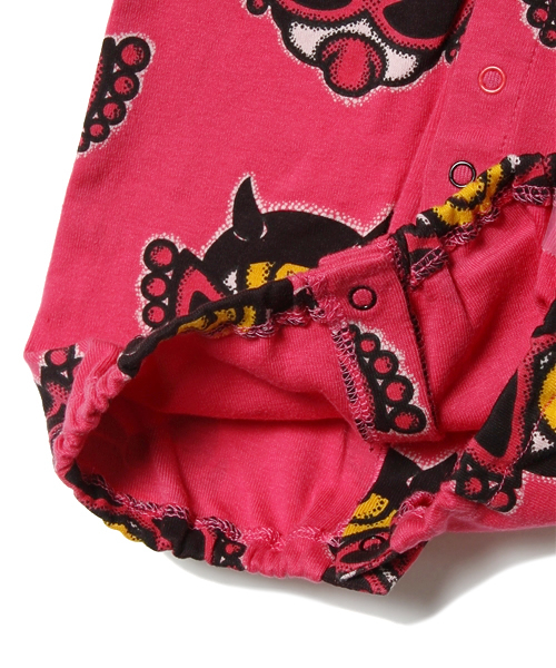HYSTERIC MINI（ヒステリックミニ）の「BABY DOTTED DEVILKIN 総柄 2WAYオール（ロンパース・キッズ・ホワイト/ブラック/ピンク・FREE）」の11枚目の写真