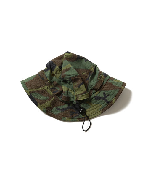 BEAMS PLUS（ビームスプラス）の「BEAMS PLUS / ポプリン ジャングルハット（ハット・メンズ・ベージュ/ライトグリーン/カモフラージュ・ONESIZE）」の6枚目の写真