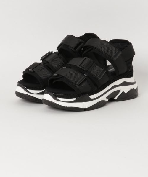 Mafmof（マフモフ）の「Mafmof(マフモフ) ストラップベルトの厚底スポーツサンダル（サンダル・レディース・ホワイト/ブラック/ネイビー・L/LL/M/S）」の4枚目の写真