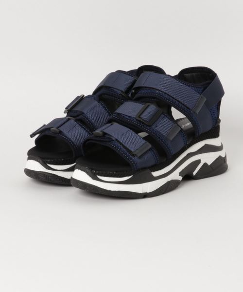 Mafmof（マフモフ）の「Mafmof(マフモフ) ストラップベルトの厚底スポーツサンダル（サンダル・レディース・ホワイト/ブラック/ネイビー・L/LL/M/S）」の7枚目の写真