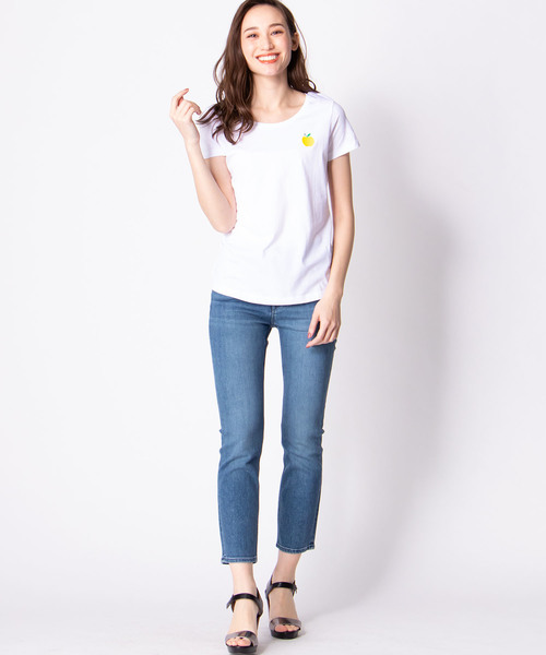【ULTRA TEE】アップルホワイトTシャツ 【ULTRA TEE】アップルホワイトTシャツ