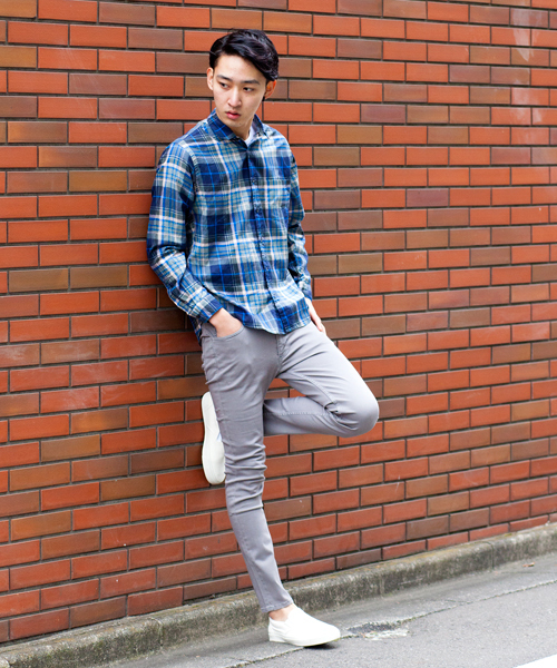 BEAUTY&YOUTH UNITED ARROWS(ビューティーアンドユースユナイテッドアローズ)の「BY ∴ カラー スキニー 5ポケット パンツ§(チノパンツ・メンズ・ブラック/グレー/ダークグリーン/ネイビー/コバルトブルー/ワイン・32inch/34inch/28inch/30inch)」の14枚目の写真