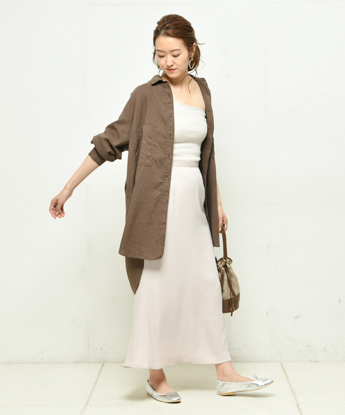 DouDou（ドゥドゥ）の「NEW麻レーヨンビッグシャツ（シャツ/ブラウス・レディース・ホワイト/ブラック/ベージュ/ミント/ブラウン・FREE）」の12枚目の写真