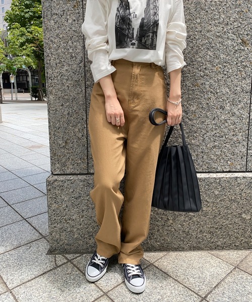 KOBE LETTUCE（コウベレタス）の「ハイウエストストレートデニムパンツ（デニムパンツ・レディース・ライトブルー/ブルー/インディゴブルー/オフホワイト/サックスブルー/ベージュ/ネイビー/ピンク/ワンウォッシュ・M/S）」の15枚目の写真