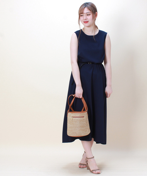 TRUDEA（トルディア）の「リネンライク　ノースリーブワンピース（ワンピース・レディース・ベージュ/ネイビー/グリーン・MEDIUM）」の14枚目の写真
