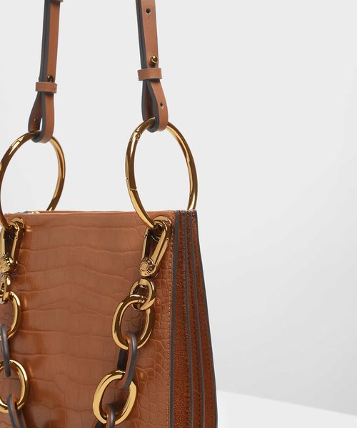 CHARLES & KEITH（チャールズ & キース）の「クロックエフェクト チャンキーチェーンハンドルバッグ / Croc-Effect Chunky Chain Handle Bag（ショルダーバッグ・レディース・ブラック/ピンク/タン/バーガンディー・S）」の20枚目の写真