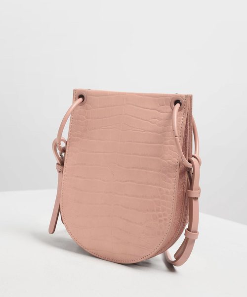 ❤️新品❤️CHARLES＆KEITH クロックエフェクトチャンキーチェーンバック CHARLES & KEITH（チャールズ & キース）の「クロックエフェクト