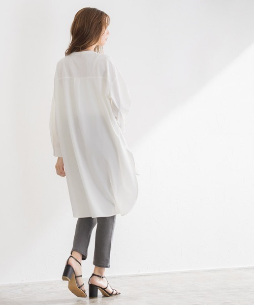 Pierrot（ピエロ）の「【手洗い可】バンドカラー(ノーカラー)チュニックブラウス（シャツ/ブラウス・レディース・オフホワイト/モカ/ブラウン系その他/アイボリー/ベージュ・M/L）」の22枚目の写真