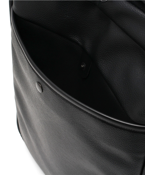 WHO'S WHO gallery（フーズフーギャラリー）の「【BELY】スクエアリュック（バックパック/リュック・メンズ・ブラック/ホワイト/キャメル・FREE）」の6枚目の写真