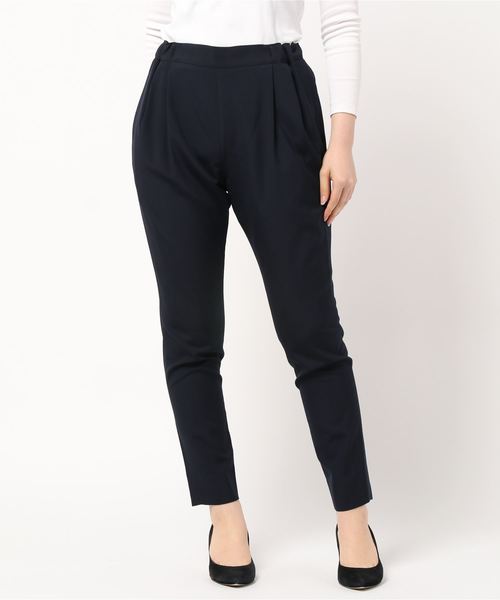 UJOH(ウジョー)の「【UJOH(ウジョー)】2タック テーパード パンツ(その他パンツ・レディース・ネイビー/グレー・1/2)」の2枚目の写真