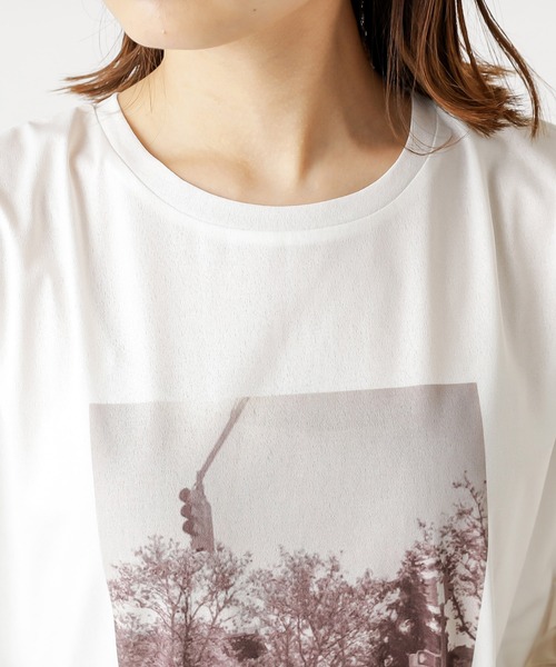 mystic（ミスティック）の「シアーPHOTO Tシャツ（Tシャツ/カットソー・レディース・オフホワイト/ベージュ・FREE）」の6枚目の写真