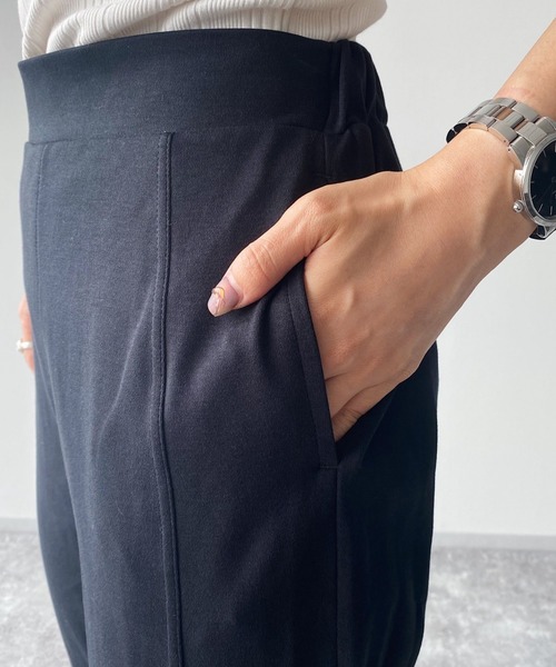 PAGEBOY(ページボーイ)の「フロントシームスリットカットパンツ(フレアパンツ)(その他パンツ・レディース・ブラック/ダークブラウン/レッド系その他・FREE)」の7枚目の写真