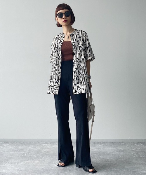 PAGEBOY(ページボーイ)の「フロントシームスリットカットパンツ(フレアパンツ)(その他パンツ・レディース・ブラック/ダークブラウン/レッド系その他・FREE)」の19枚目の写真