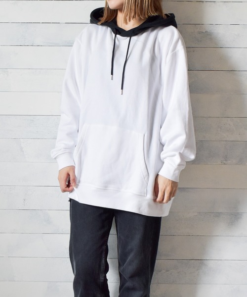 TRAP/U (トラップユー)の「【69】【TRAP/U】フード配色裏毛プルパーカー(Tシャツ/カットソー・レディース・ブラック/カーキ/オフホワイト/ベージュ・MEDIUM/LARGE)」の2枚目の写真