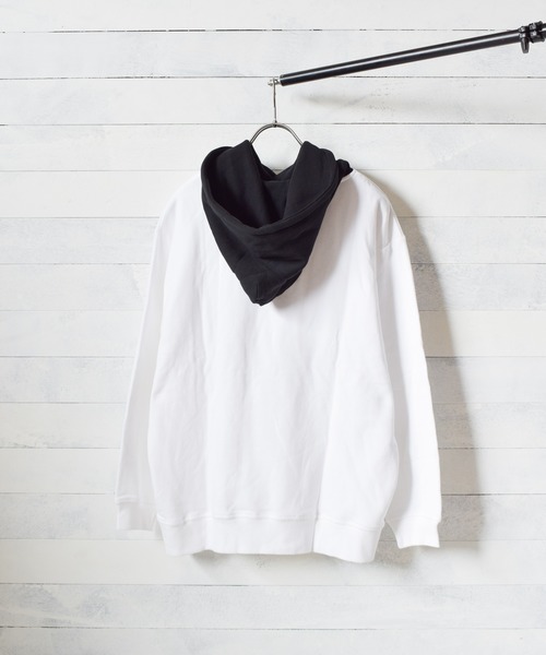 TRAP/U (トラップユー)の「【69】【TRAP/U】フード配色裏毛プルパーカー(Tシャツ/カットソー・レディース・ブラック/カーキ/オフホワイト/ベージュ・MEDIUM/LARGE)」の6枚目の写真