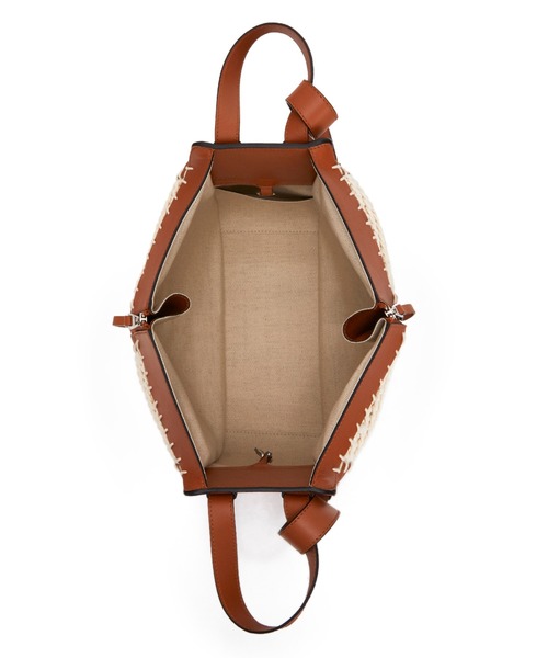 LOEWE（ロエベ）の「ハンモックバッグ スモール（ソフト