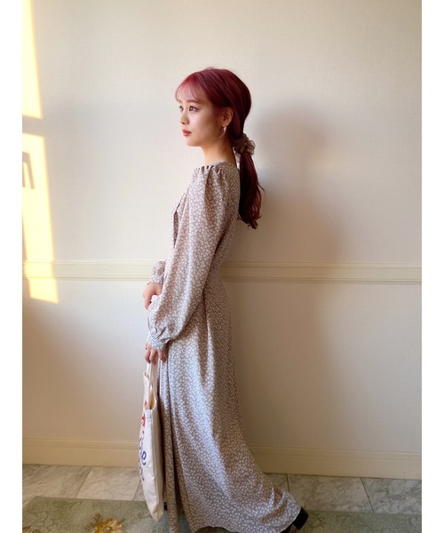 JUMELLE(ジュメロ)の「サイドリボンワンピース(ワンピース・レディース・ベージュ・FREE)」の16枚目の写真