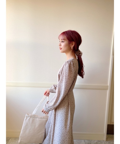 JUMELLE(ジュメロ)の「サイドリボンワンピース(ワンピース・レディース・ベージュ・FREE)」の17枚目の写真