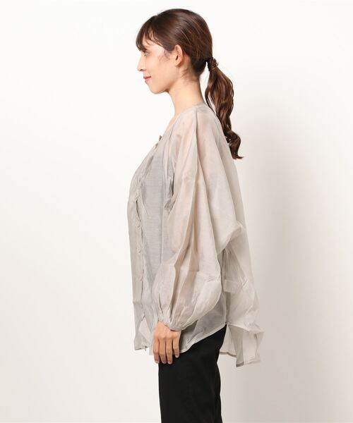 179/WG（イチナナキュウダブルジー）の「【WEB限定】ノーカラーシアーシャツ（シャツ/ブラウス・レディース・ライトグレー/パープル/ピンク・MEDIUM）」の12枚目の写真